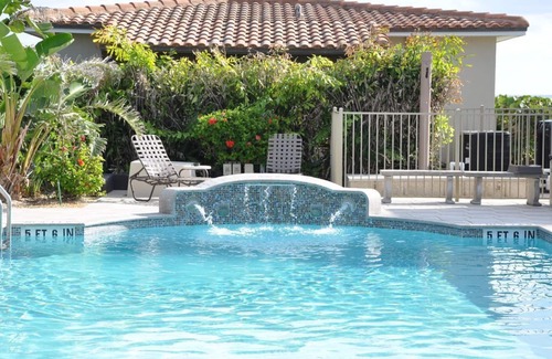 Hillsboro Beach Villa | Resort Villa, Private Oceanfront Beach, Heated Pool, IntraCoastal Gathering