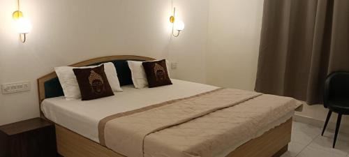 Auli Hotel | Resova club and Banquet