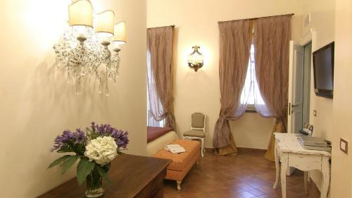Rione IV Campo Marzio Apartment | Respighi Apartments - Rome City Center
