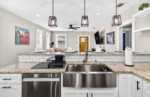 Tampa Heights House | Rest & Recharge | Modern Comfort Near Downtown