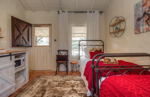 Mineral Wells Cabin | Rest Yourself River Ranch