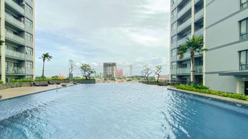Jakarta Apartment | Restful and Modern 3BR at Daan Mogot City Apartment By Travelio