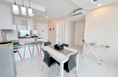 Surabaya Apartment | Restful And Simple 2Br At The Via And The Vue Apartment