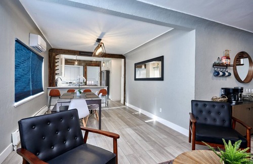 Speer House | Restful Home in Denver