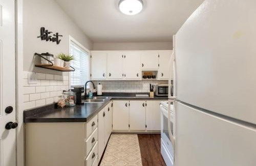 Valdosta House | Restful Retreat with 4 Beds Sleeps 6