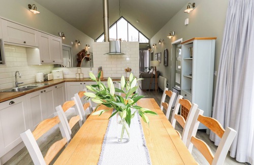 Bamburgh Cottage | Restharrow Lodge