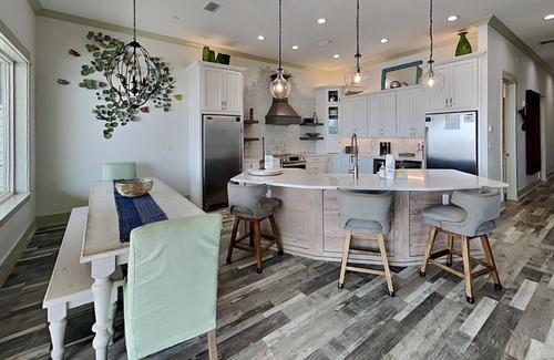 Thomas Drive House | Resting Beach Face - Waterfront Location + Private Pool!
