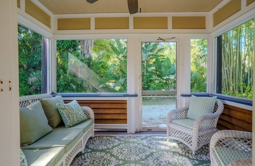 Indian Beach Sapphire Shores House | Restored 1939 Cottage Near Ringling, Beaches, & Downtown Sarasota