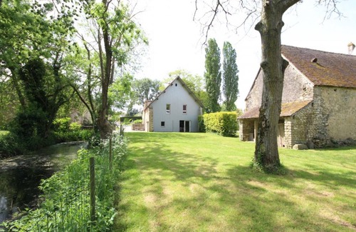 Cerise Cottage | Restored barn with garden, charm and comfort near Alençon