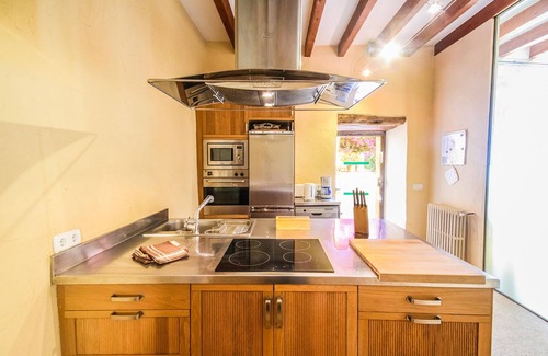 Buger House | Restored finca with modern elements, air conditioning & pool, beach at 10 KM