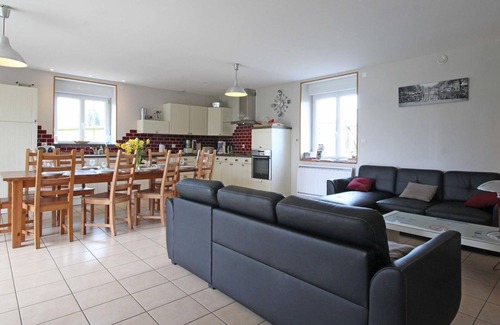 Landisacq Cottage | Restored house with garden in Landisacq, tranquility and nature