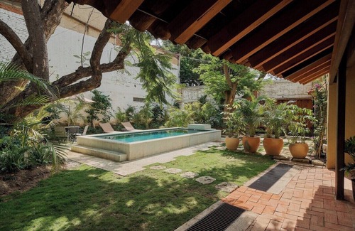 Ruta Independencia House | Restored Oaxacan Home w/Pool & Garden in Historic Center – Prime Location