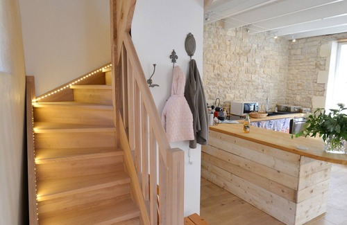 Sainte-Marie-de-Re Cottage | Restored old winery vineyards and sea