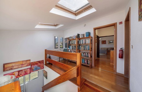 Sao Vicente House | Retiro do Artista - art and views over the valley