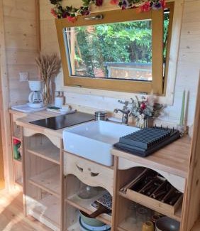 Lourdes - Tarbes Other | retour à la source - Roulotte