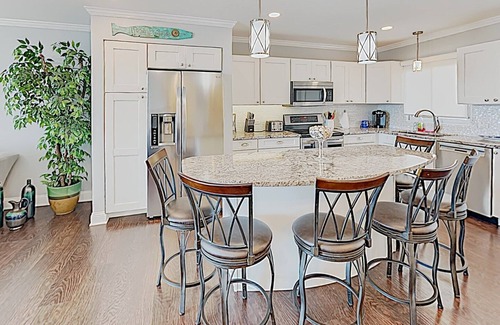 North Litchfield Beach Condo | Retreat 414 Ocean View From Balcony, Gorgeous, Minutes to Beach