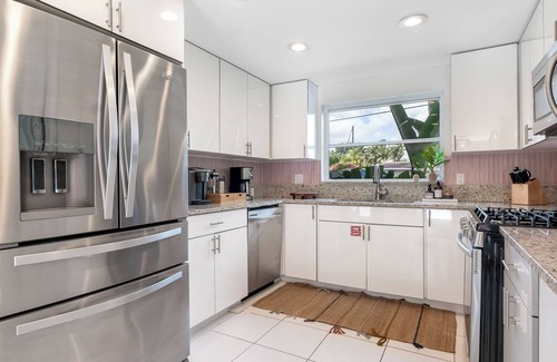 Riverside Park House | Retreat at Sailboat Bend, Pool, BBQ, 100ft Dock