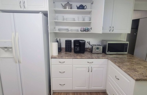 Regional District of Nanaimo House | Retreat at the Falls: Fire Pit, King Bed