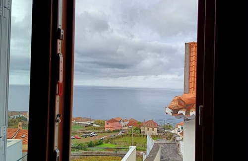 Porto Moniz House | Retreat for body and soul!nnnwww.soulfulstays.pt