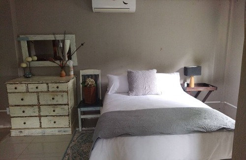 Mbombela Cottage | Retreat: Home Sweet Home Farm Cottage