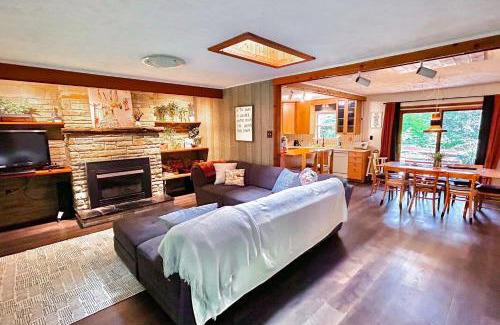 Foscoe House | Retreat in the Trees