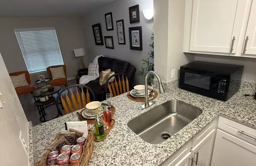 Pleasant Valley Apartment | Retreat – Near UT, Downtown & Lady Bird