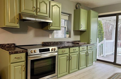 Berlin Center House | Retreat on Lake Milton 2 bed