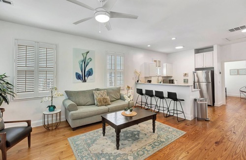 Cannonborough Elliotborough Apartment | Retreat on Spring, Unit B