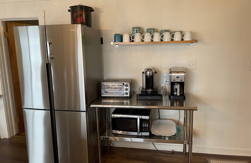 Dutton Cottage | Retreat to a quiet, waterfront getaway!