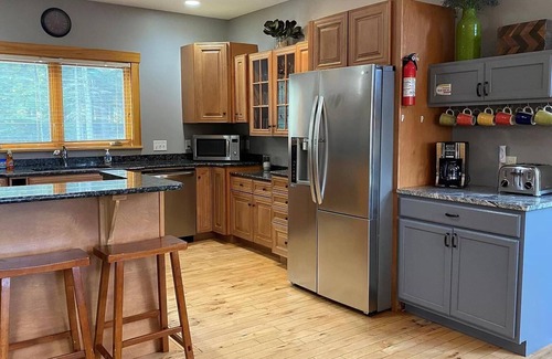 Sunday River Area Cabin | RETREAT TO A SECLUDED, SERENE MOUNTAIN LODGE