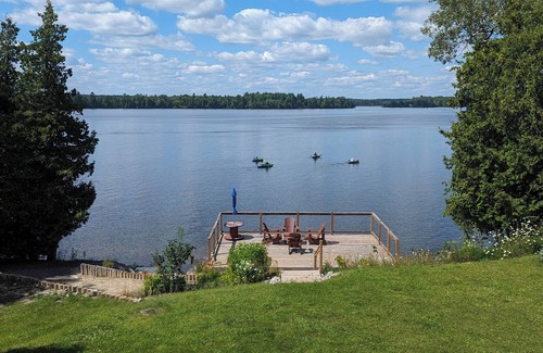 Stone Mills House | Retreat to Beaver Lake to relax and enjoy water sports and gorgeous sunsets!