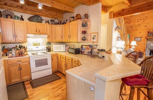Boone Cabin | Retreat with River Access & Mountain Views
