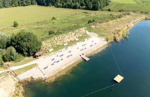 Maubray House | Retreat with Rooftop Views