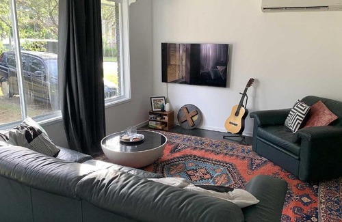 Macmasters Beach House | 'Retro Beach House' by Accom Holidays