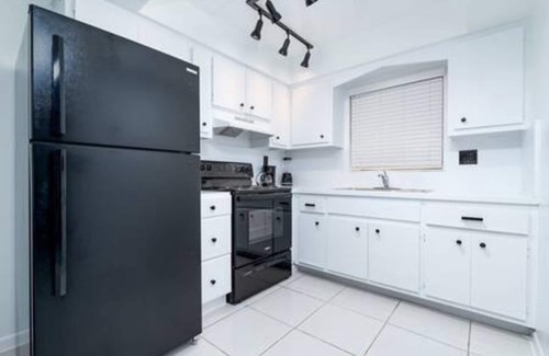 Lauderdale-by-the-Sea Apartment | Retro Chic Steps from Lauderdale-by-the-Seas Beach