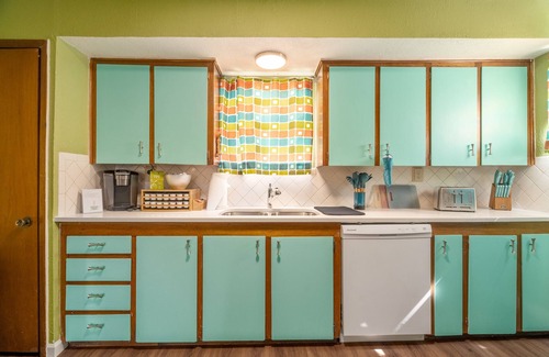 Coleman House | Retro Comes Alive at Bonnevilla