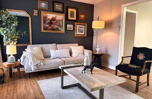 Central Oklahoma City House | Retro design house nears the Zoonn