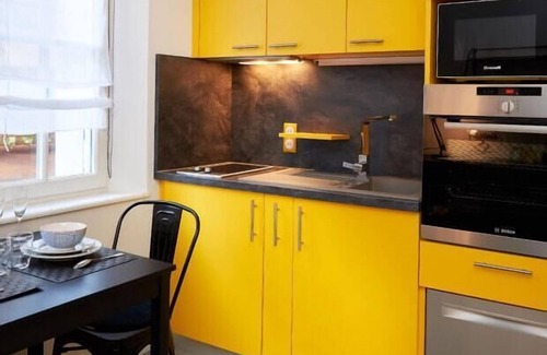 Epernay Apartment | Retro Design studio - Bubble 8