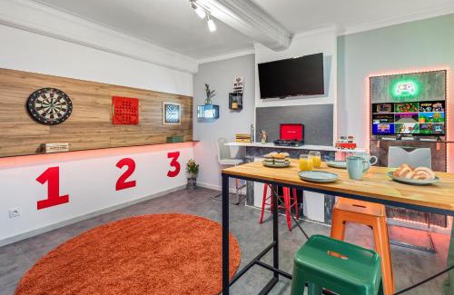 Rivesaltes Apartment | Retro Game Room avec jacuzzi