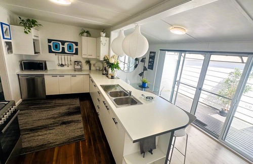 Cessnock House | Retro Hidden Gem 10 mins to Wineries