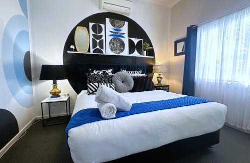 Cessnock House | Retro Hidden Gem 10 mins to Wineries