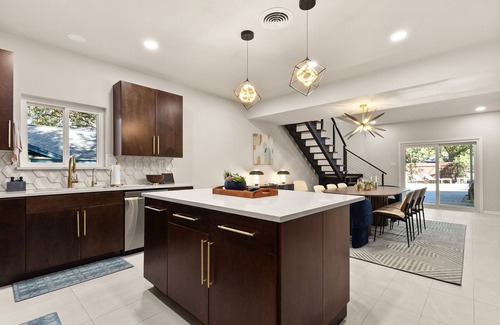 North San Antonio - SAT House | Retro Luxury Oasis: Pool, Spa & Game Rooms