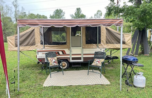 Black Creek RV Rental | Retro Pop-Up Camper on Ischua Creek @ Campground Adventures