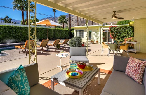 Tahquitz River Estates House | Retro Retreat! Midcentury! 3 Masters! Pool! Spa! Mtn Views! Walk to Downtown PS!