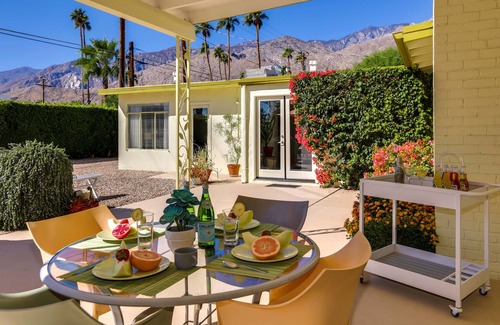 Tahquitz River Estates House | Retro Retreat! Midcentury! 3 Masters! Pool! Spa! Mtn Views! Walk to Downtown PS!