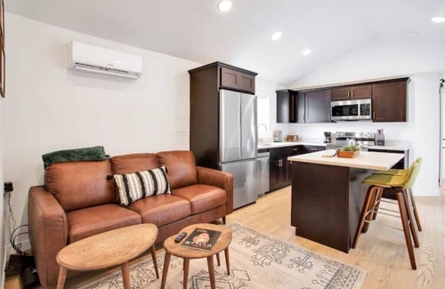 Missoula House | Retro Revival: Your Stylish Staynn