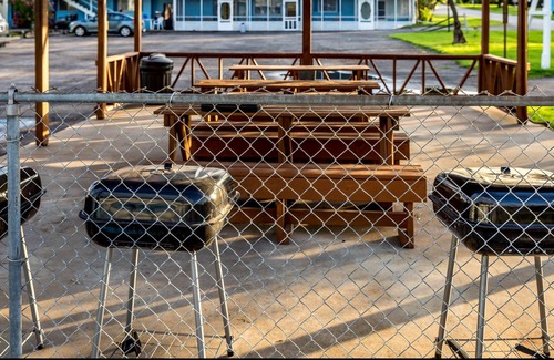 Indian Point Resort | REUNION HALL WITH LODGING NEAR SILVER DOLLAR CITY!