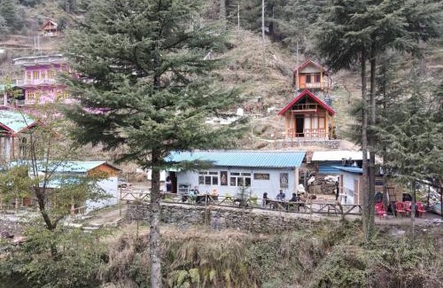 Banjar House | Reverberate Cafe & Cottages - Negi's Place