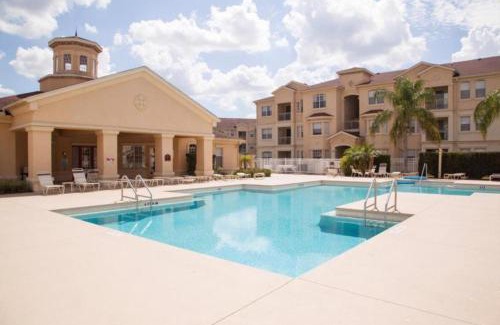 Loughman Resort | Revived Condo with Pool and 20 minutes from parks