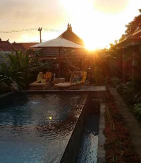Mushroom Bay House | Reynold Artha Guest House
